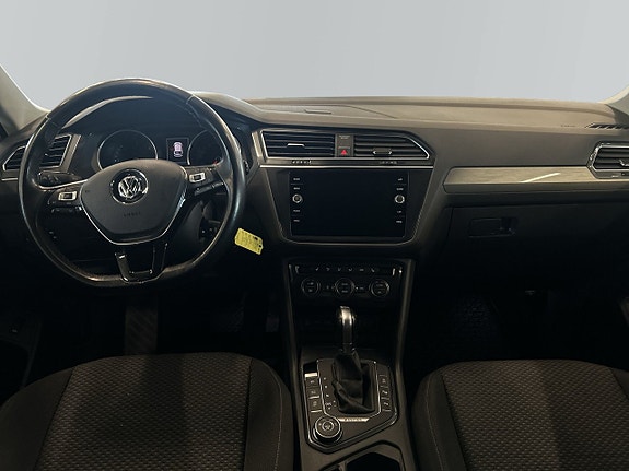 Volkswagen Tiguan Allspace 8 of 18