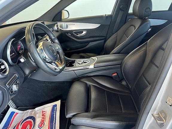 Mercedes-Benz C200 3 of 5