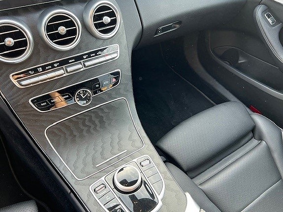 Mercedes-Benz C200 7 of 12