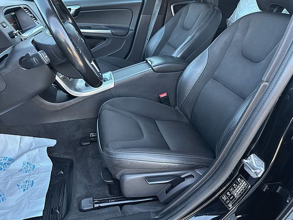Volvo V60 Cross Country 12 of 24