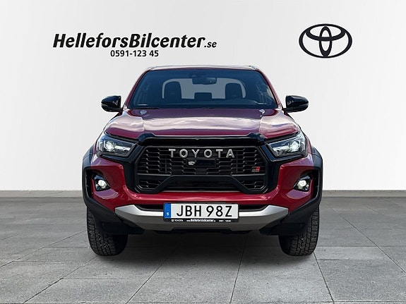 Toyota HiLux 5 of 5