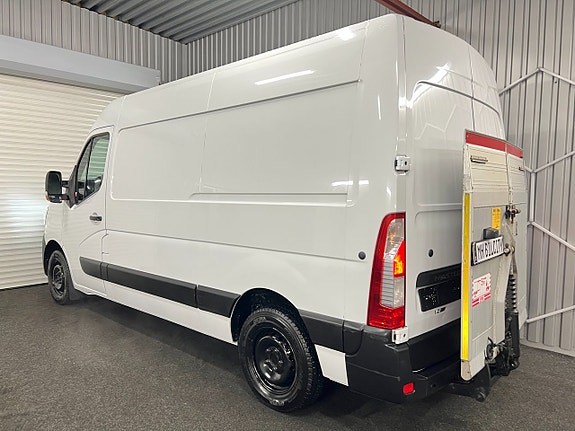 Renault Master 4 of 5