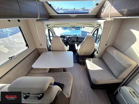 Adria Supreme MATRIX 670 SL *GPS*Automat 2 of 11
