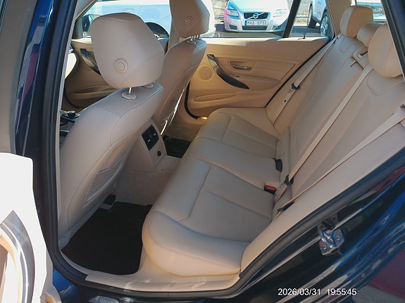 BMW 320 6 of 12