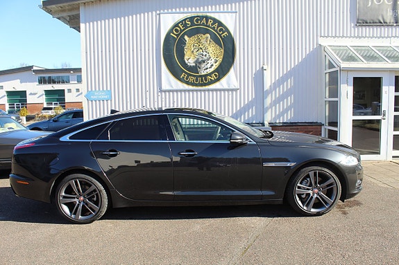 Jaguar XJ 4 of 11