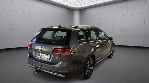 Volkswagen Golf Alltrack 4 of 14