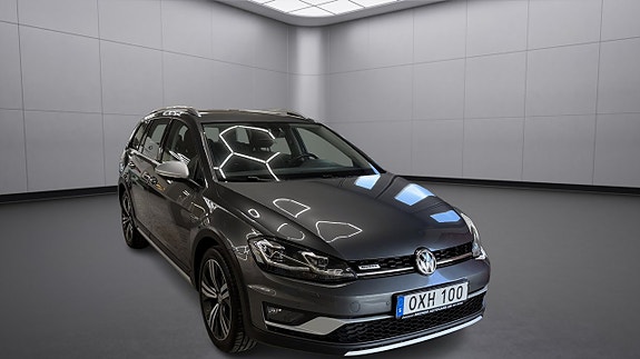 Volkswagen Golf Alltrack 3 of 14