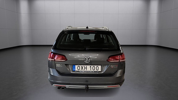Volkswagen Golf Alltrack 5 of 14