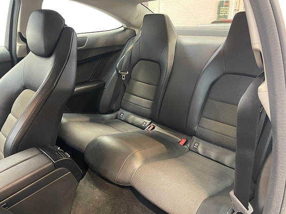 Mercedes-Benz C180 14 of 18