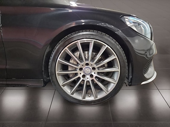 Mercedes-Benz C200 22 of 22