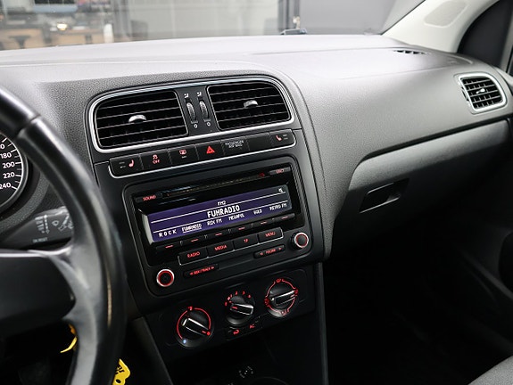 Volkswagen Polo 14 of 20