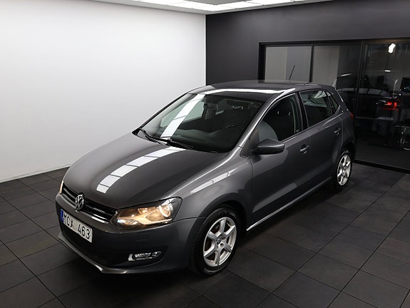 Volkswagen Polo 2 of 5