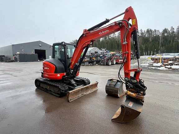 Kubota U55-4 2 of 30