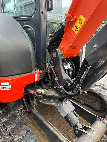 Kubota U55-4 12 of 30