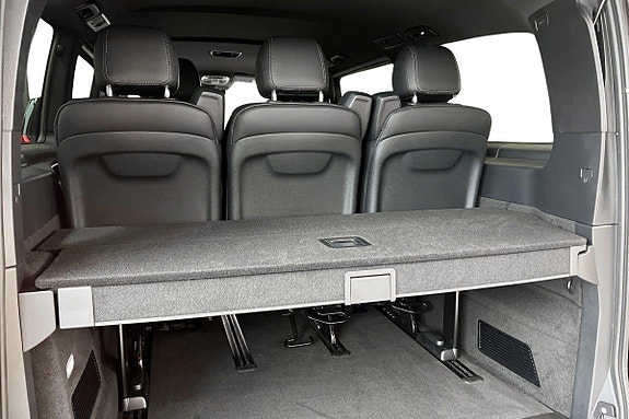 Mercedes-Benz V300 d 15 of 22