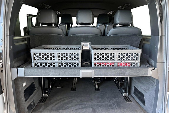 Mercedes-Benz V300 d 20 of 23