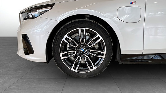 BMW 530e 9 of 9