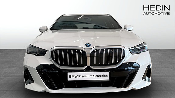 BMW 530e 8 of 9