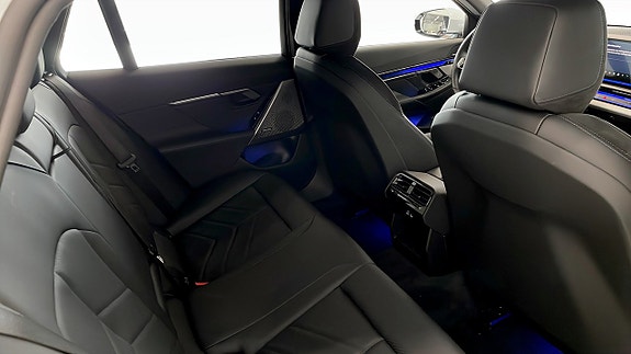 BMW 530e 5 of 9
