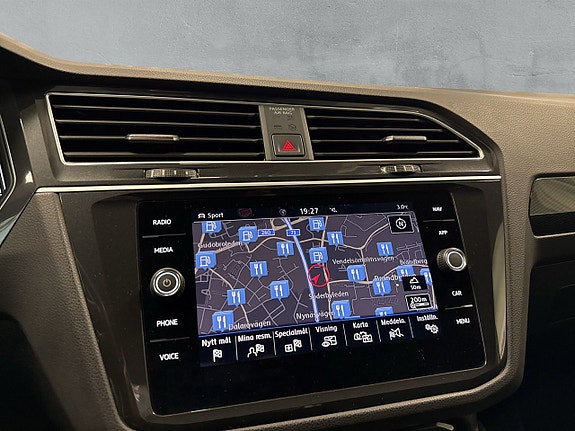 Volkswagen Tiguan 17 of 26