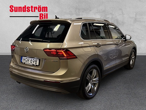 Volkswagen Tiguan 6 of 26