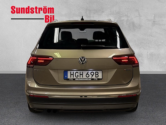 Volkswagen Tiguan 5 of 5