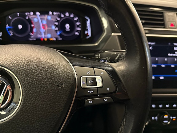 Volkswagen Tiguan 16 of 26