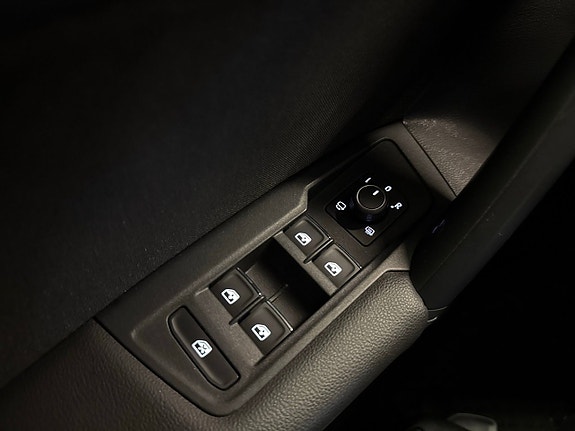 Volkswagen Tiguan 23 of 26