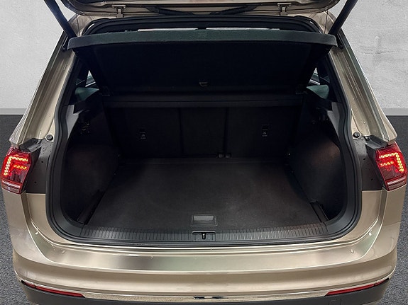 Volkswagen Tiguan 9 of 26