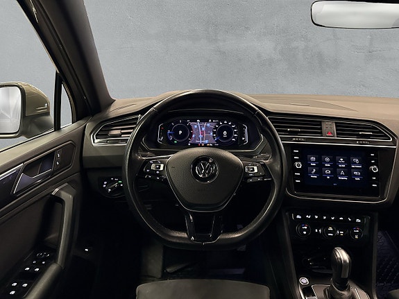 Volkswagen Tiguan 13 of 26