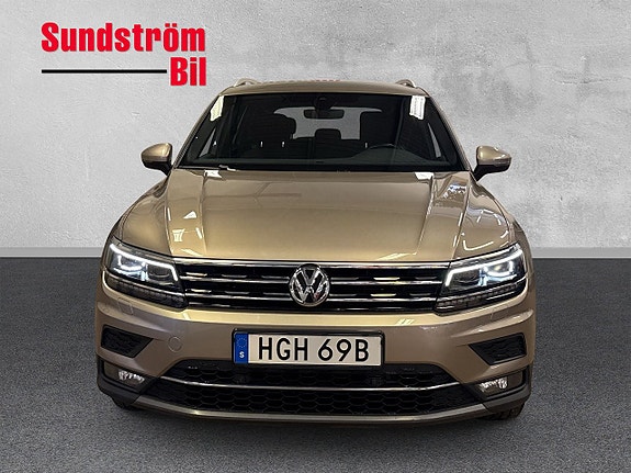 Volkswagen Tiguan 8 of 26