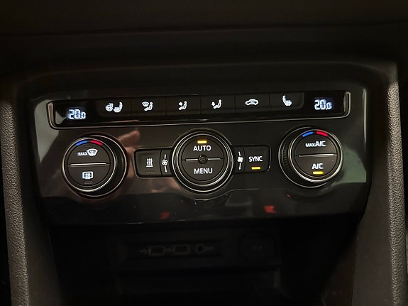 Volkswagen Tiguan 19 of 26