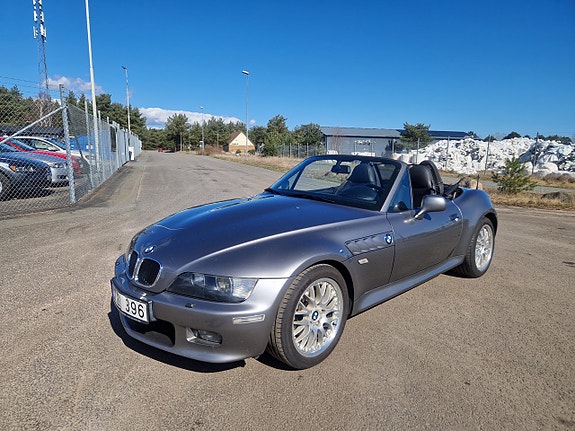BMW Z3 2 of 5
