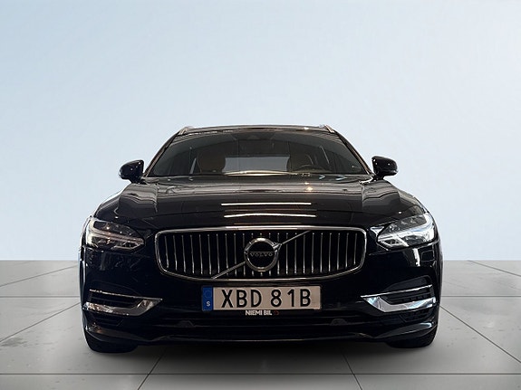 Volvo V90 2 of 18