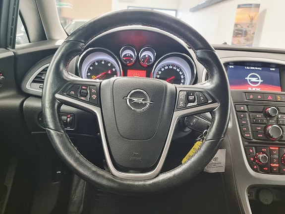 Opel Astra 9 of 21