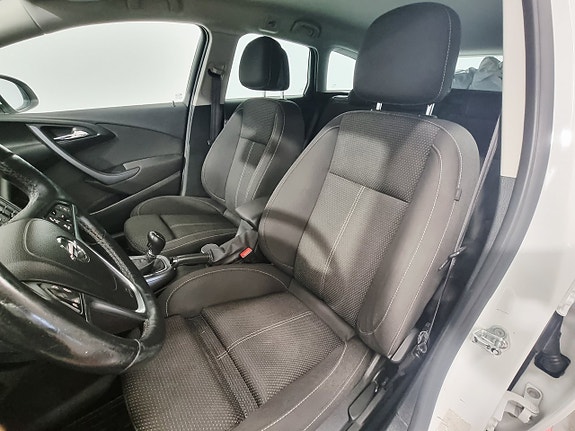 Opel Astra 6 of 21