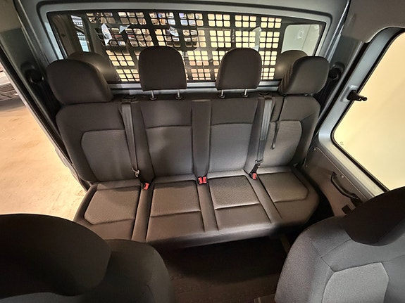 Volkswagen Crafter 35 27 of 27