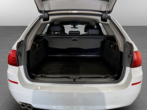 BMW 520d 15 of 15