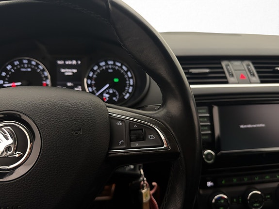 Skoda Octavia Scout 13 of 30