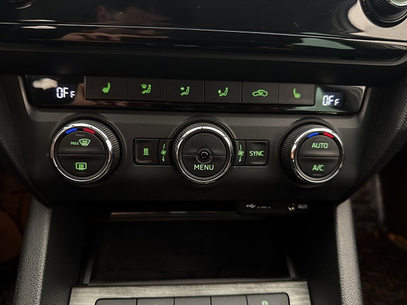 Skoda Octavia Scout 18 of 30