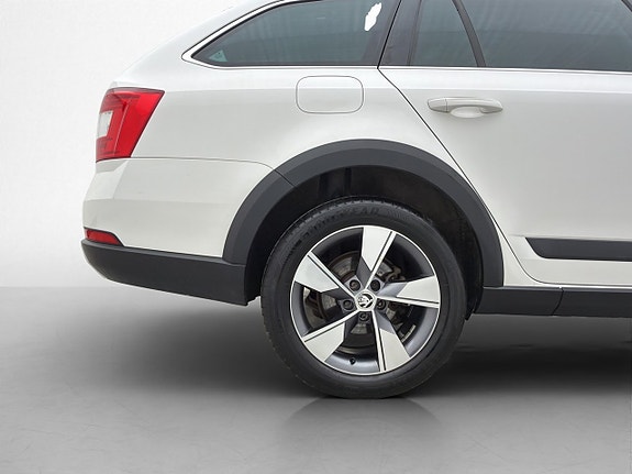 Skoda Octavia Scout 29 of 30