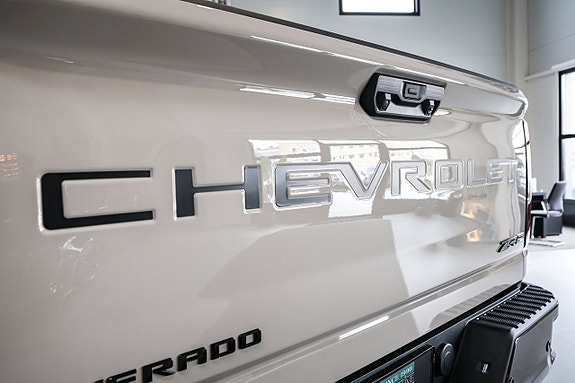 Chevrolet Silverado 2500 12 of 30