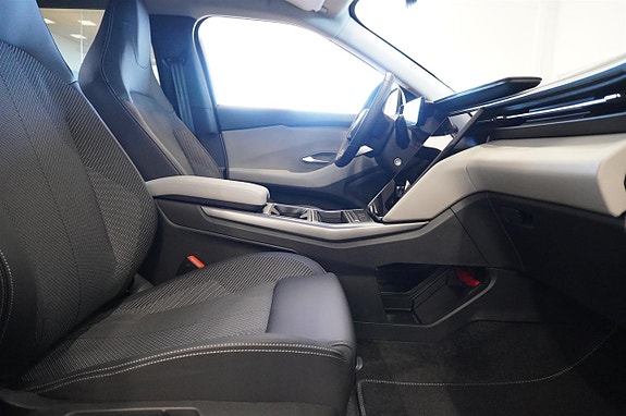 Ford Explorer 14 of 18