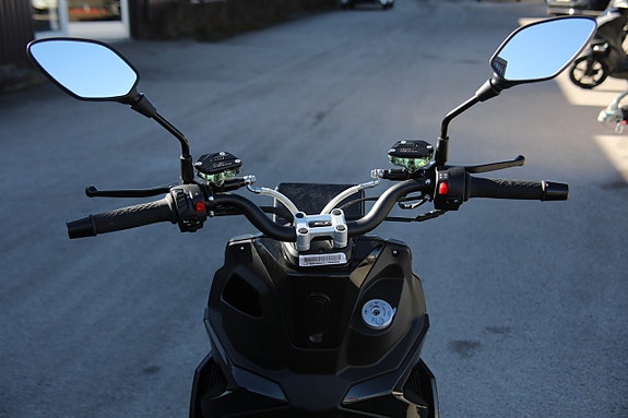 MOTO CR R9 Pure 4T EFI 6 of 6