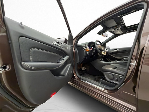 Mercedes-Benz B180 10 of 29