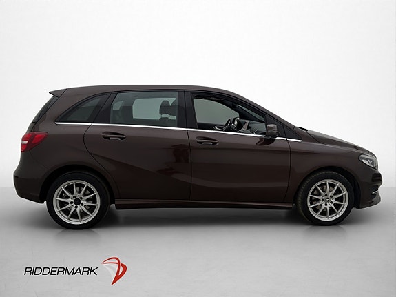 Mercedes-Benz B180 9 of 29