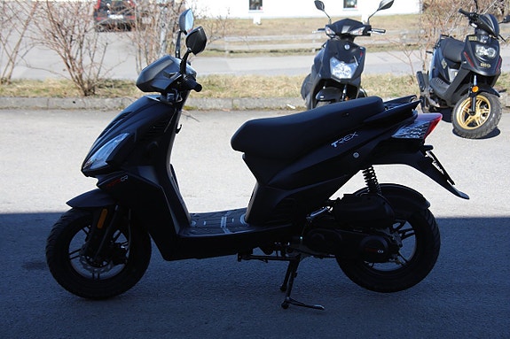 MOTO CR T-REX SP 4T EFI Kraftfull och bekväm 4 of 5