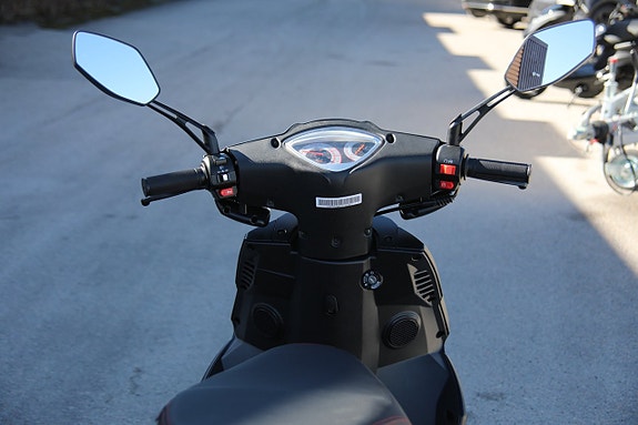 MOTO CR T-REX SP 4T EFI Kraftfull och bekväm 6 of 6