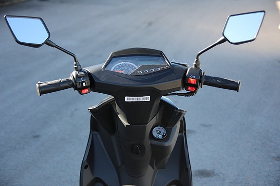 MOTO CR Comet SP 4T EFI multifunktionell och extrautrustad 6 of 6