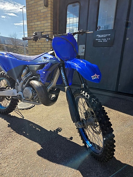 Yamaha YZ 250 -23 5 of 8